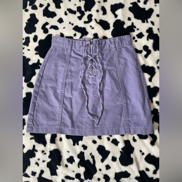 Forever 21 Pastel Purple Lace Up Mini Skirt - Picture 4 of 8